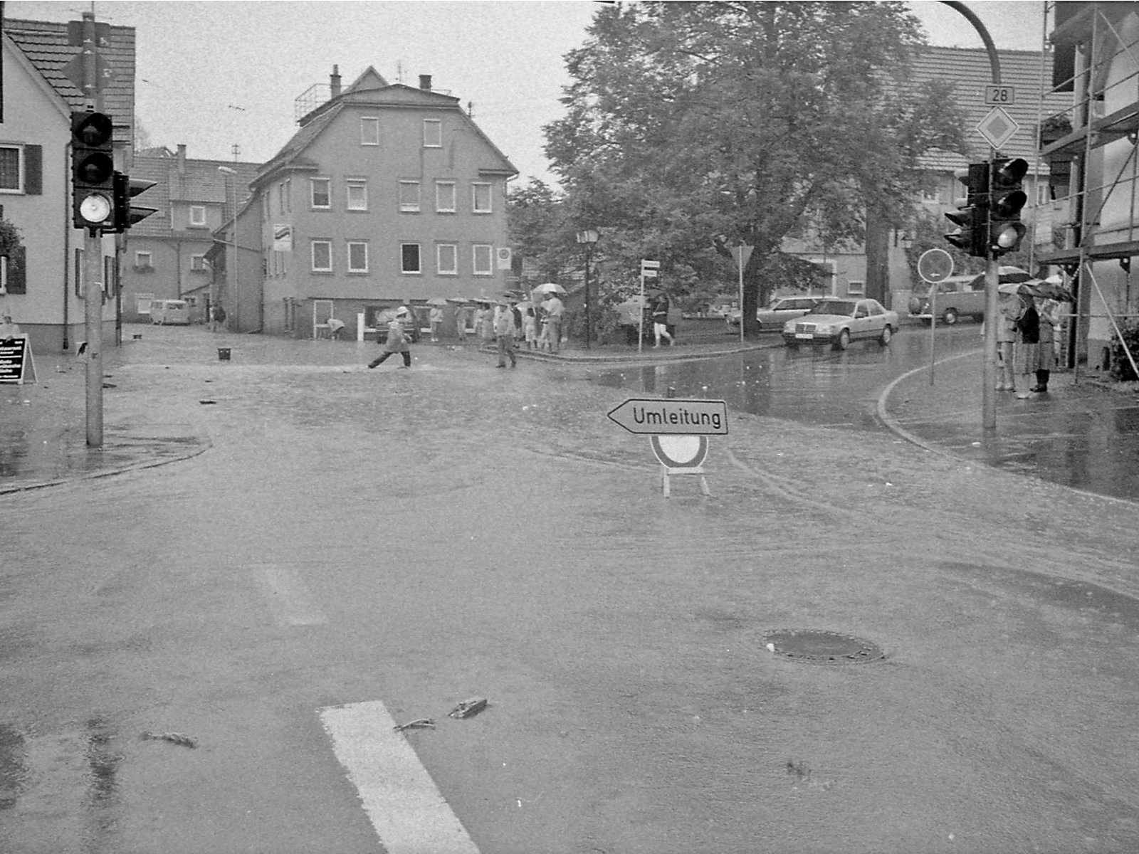 Hochwasser Juli 1987 in der Ortsmitte von Entringen